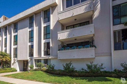 1550 Greenfield Ave, Los Angeles, CA