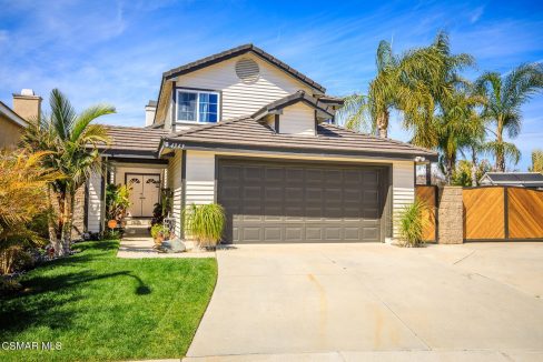 Facade at 4943 Hollyglen Court Moorpark CA
