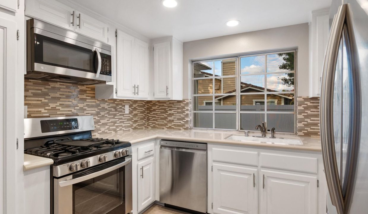 Appliances at 31003 Old Colony Way, Westlake Village