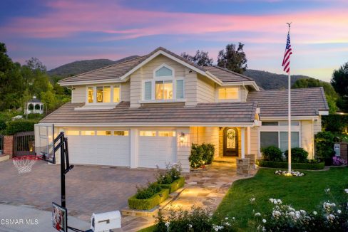 Front yard at 1192 Homestake Place, Newbury Park