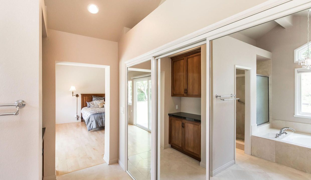 Master Suite at 3398 Erinlea Avenue, Newbury Park