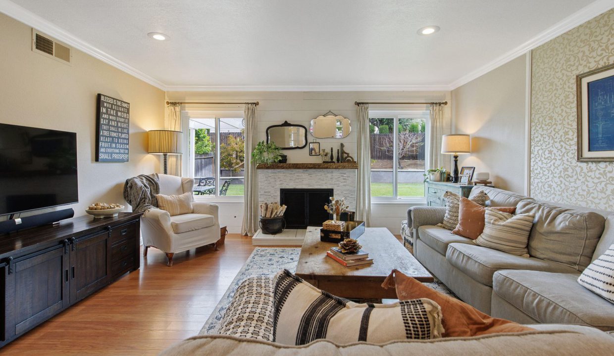 2999 Lemonwood Street - Fireplace Surrounded by Windows