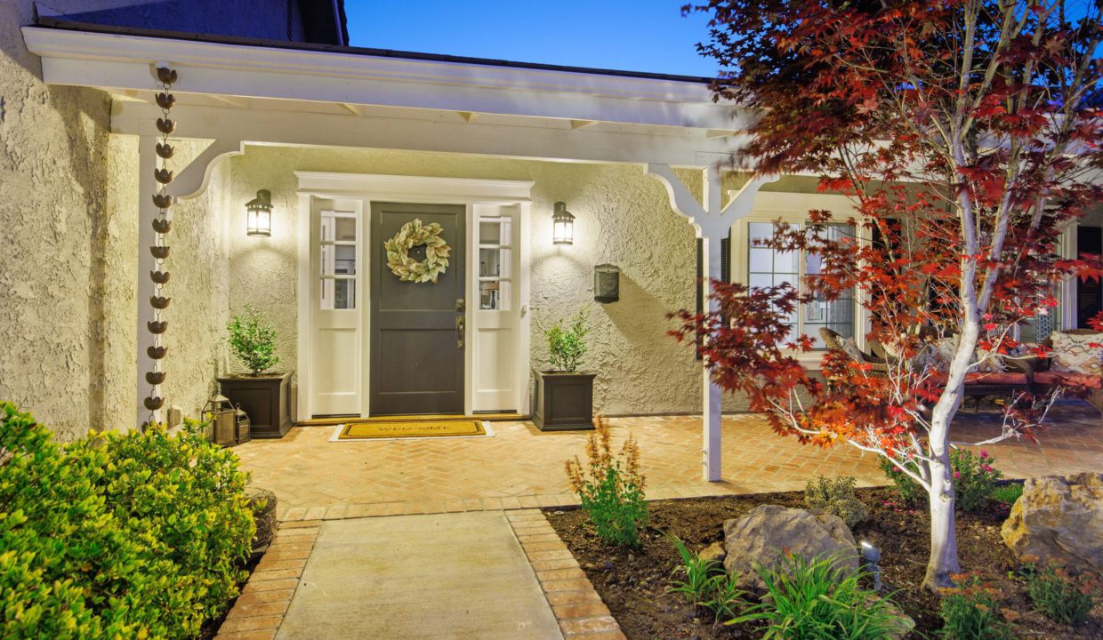 2999 Lemonwood Street - Front Porch at night