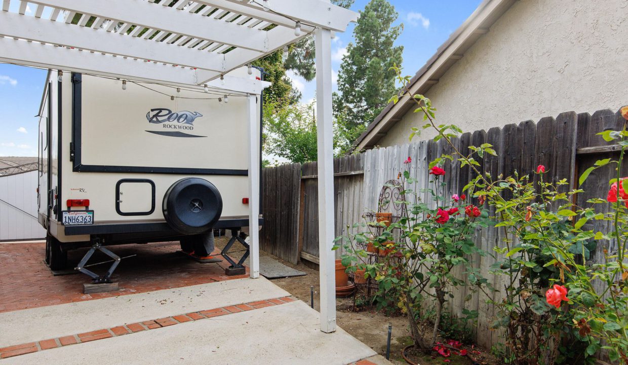 2999 Lemonwood Street - RV Parking