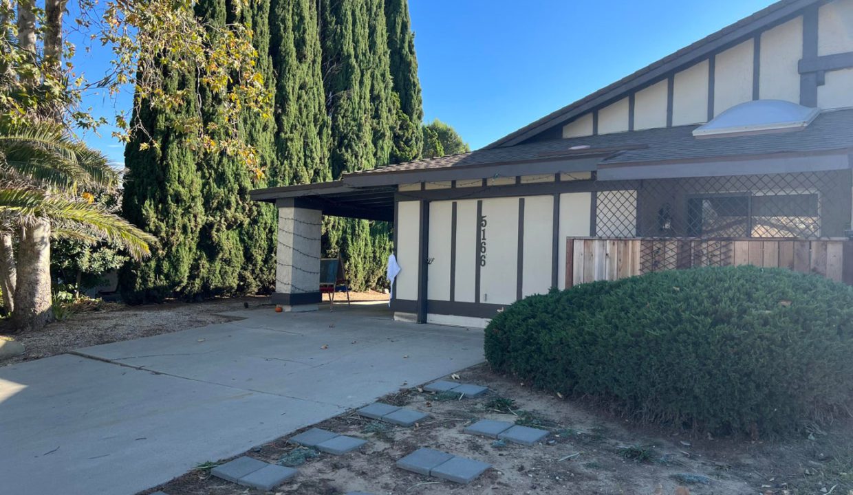 Laurel Park Drive Camarillo CA - Front Yard