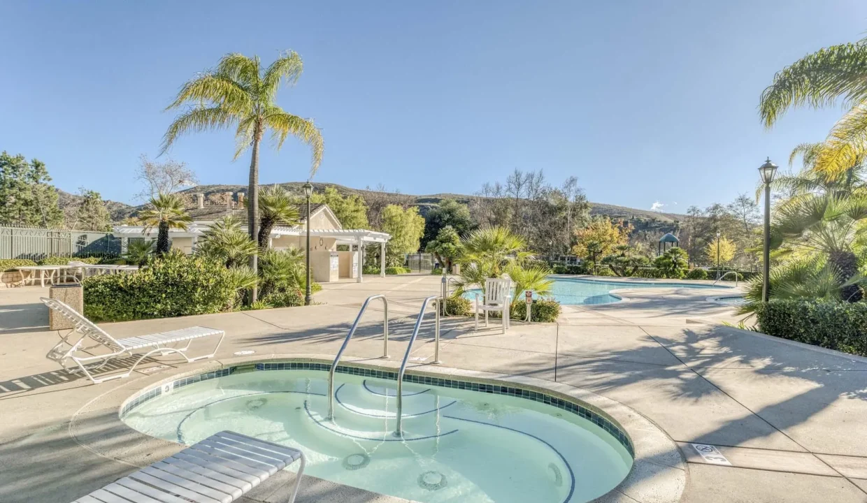 Thousand Oaks Home in Lang Ranch - Community Pool