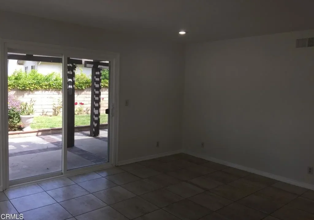 Oakridge Estates Home in Newbury Park - Family Room