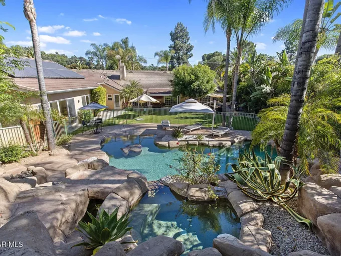 Beautiful Hauser Circle Home in Thousand Oaks