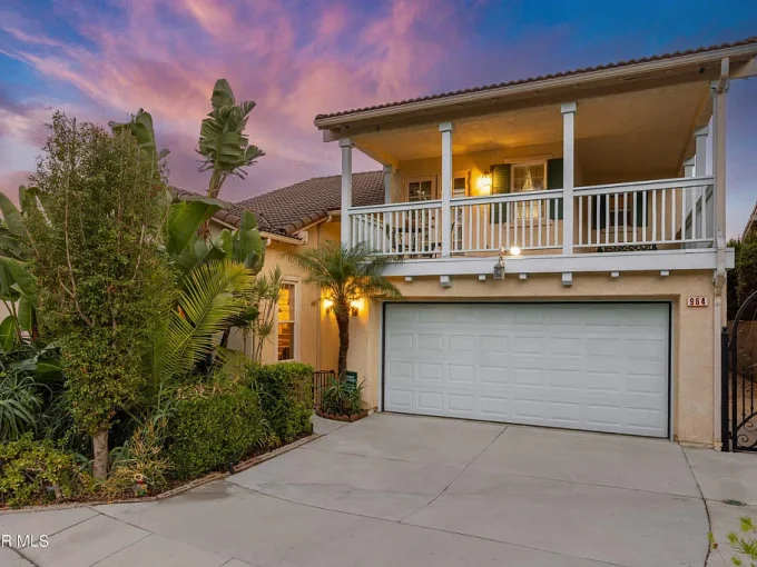 Beautiful Vista Pointe Place Home in Santa Paula California for Sale