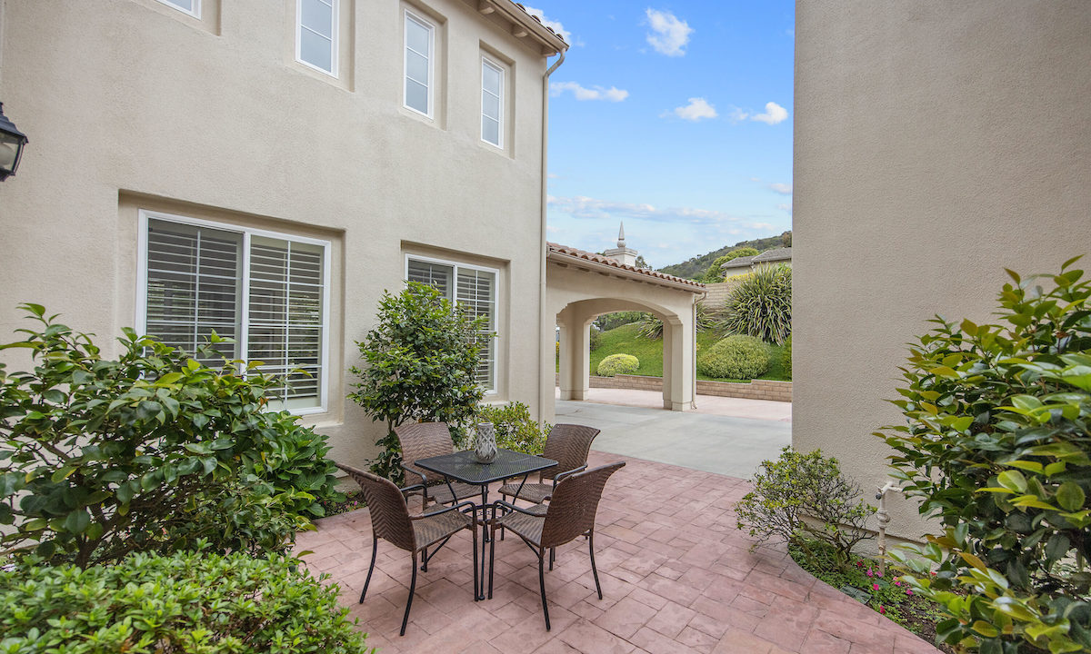 For Sale: Stunning Estancia Home in Dos Vientos Ranch, Newbury Park