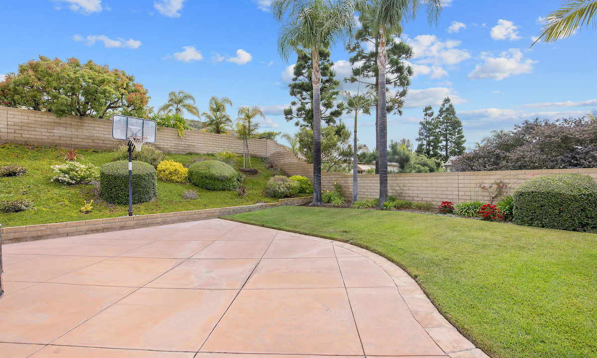 For Sale: Stunning Estancia Home in Dos Vientos Ranch, Newbury Park