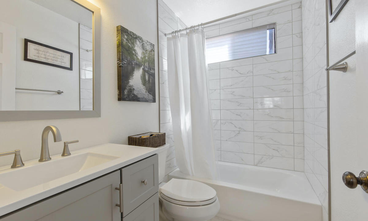 Simi Valley Townhome for Sale in Yosemite Villas by Webber Estates