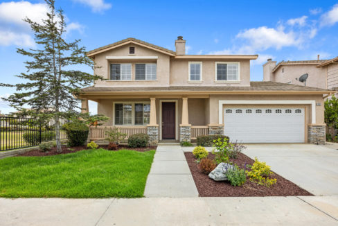 Beautiful 5-bed Villa Santa Cruz home for sale in North Oxnard.