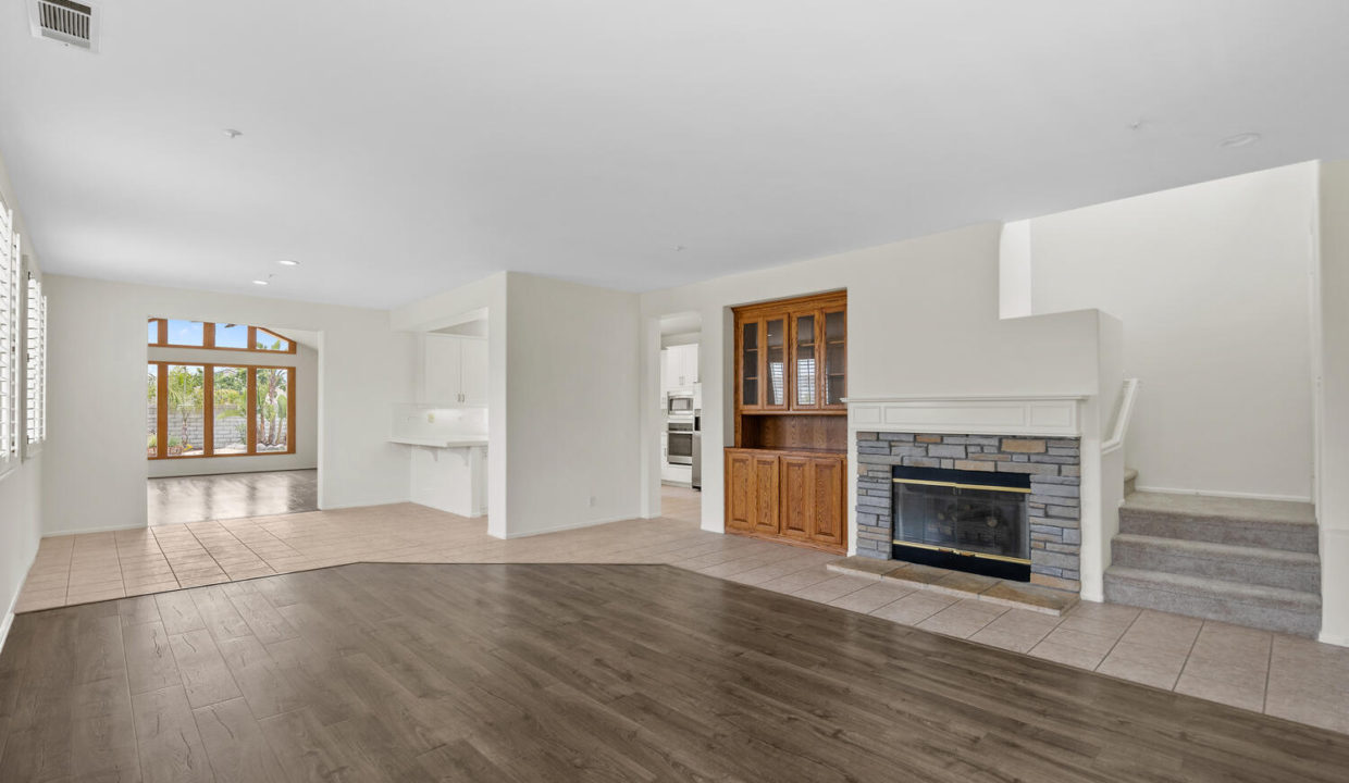 1532 Lorena Dr Oxnard CA 93030-large-009-066-B1A8719-1500x1000-72dpi