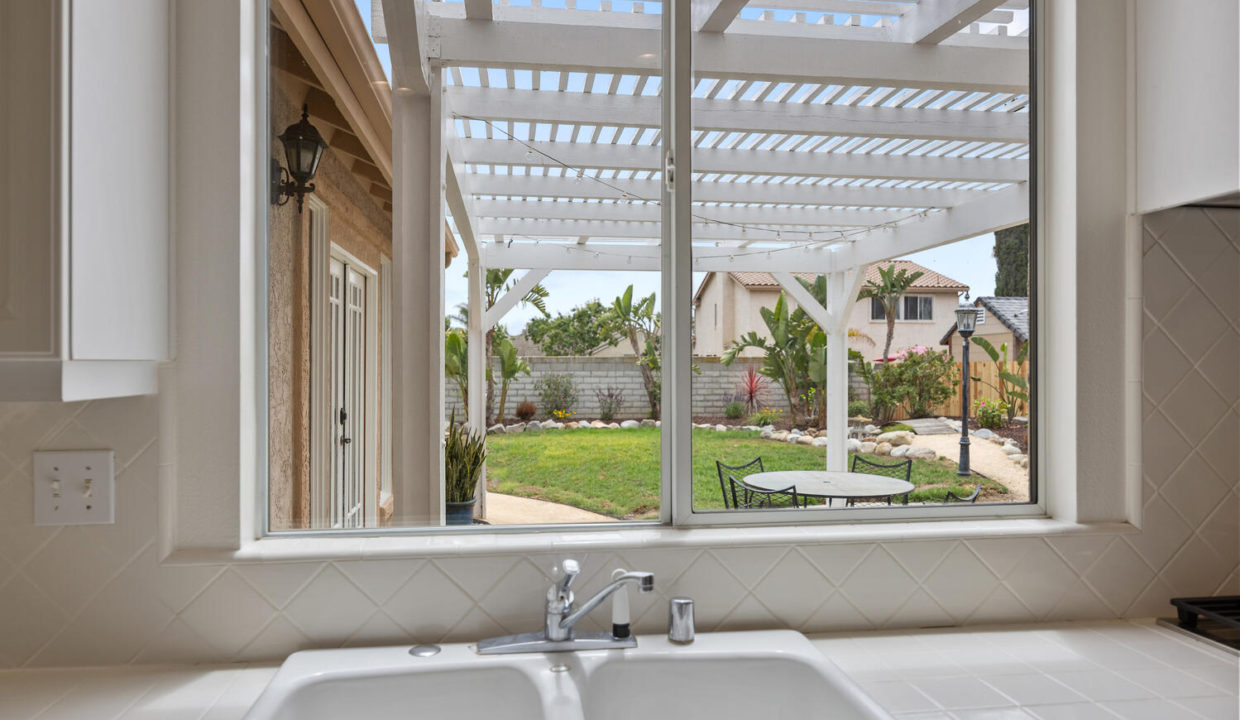 1532 Lorena Dr Oxnard CA 93030-large-017-047-B1A8749-1500x1000-72dpi