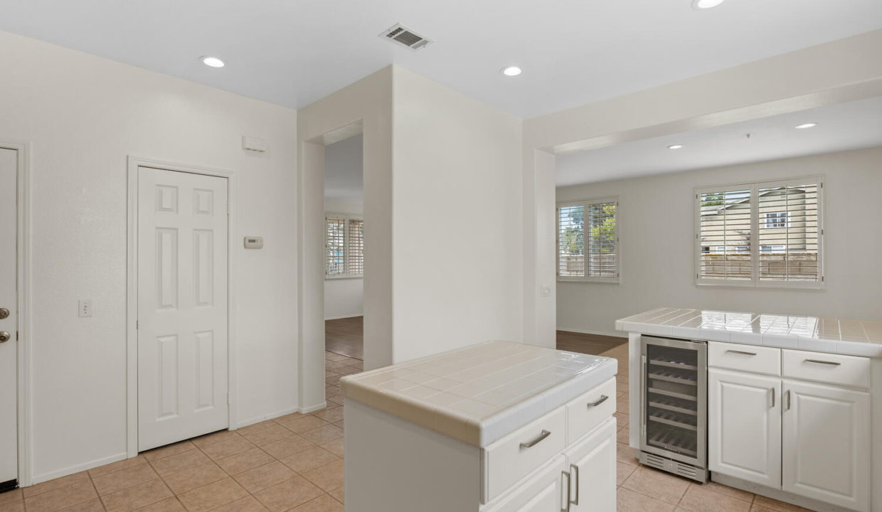 1532 Lorena Dr Oxnard CA 93030-large-021-050-B1A8764-1500x1000-72dpi