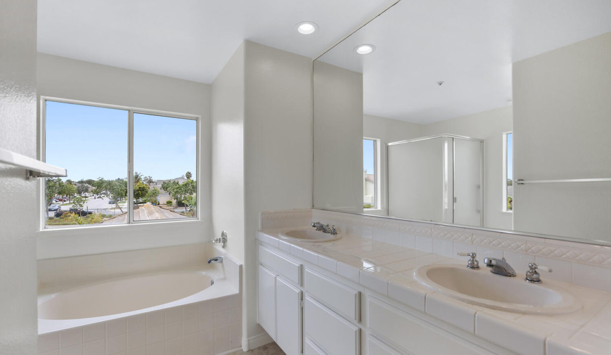 1532 Lorena Dr Oxnard CA 93030-large-032-060-B1A8789-1500x1000-72dpi