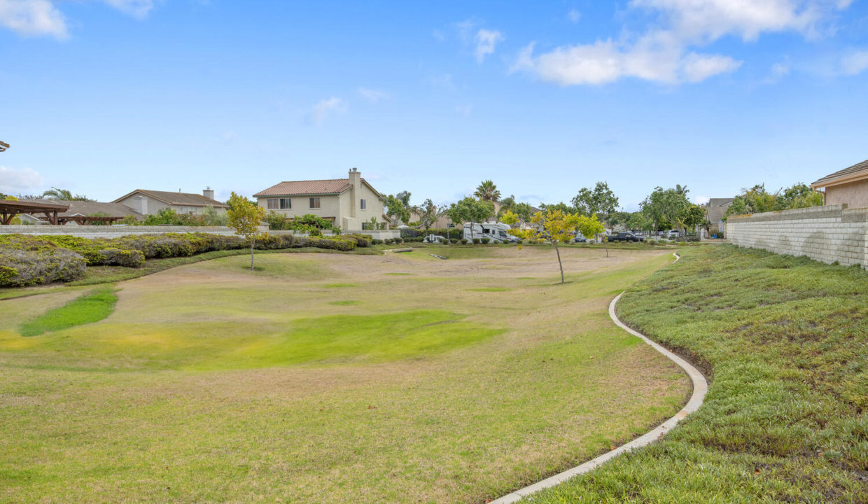 1532 Lorena Dr Oxnard CA 93030-large-042-005-B1A8825-1500x1000-72dpi