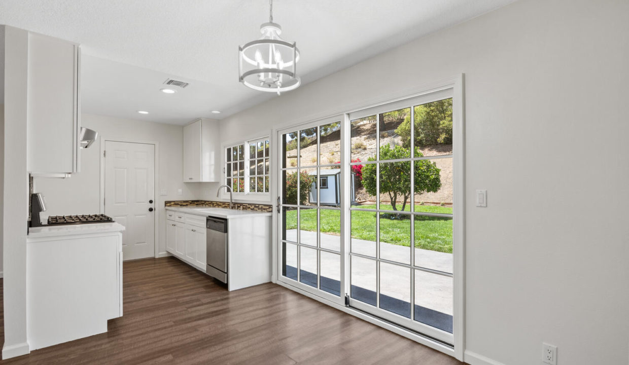 539 American Oaks Ave Thousand-large-008-007-B1A6688-1500x1000-72dpi