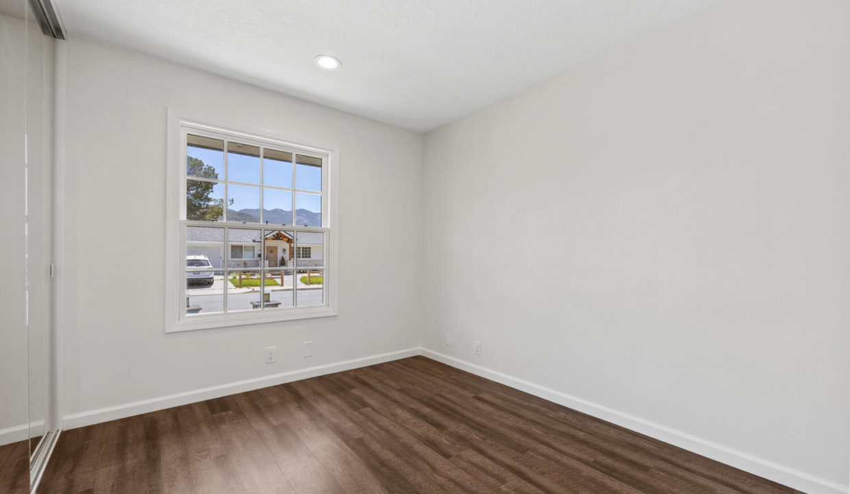 539 American Oaks Ave Thousand-large-015-017-B1A6709-1500x1000-72dpi