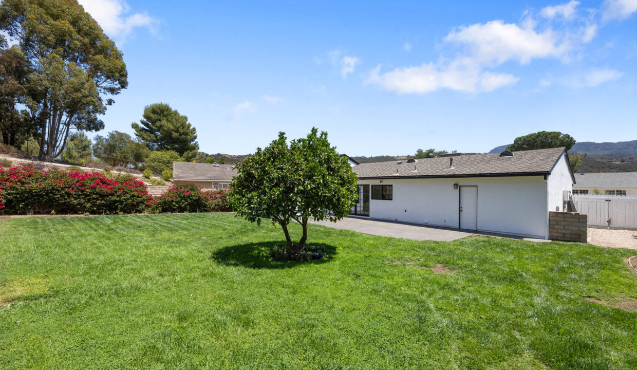 539 American Oaks Ave Thousand-large-024-026-B1A6737-1500x1000-72dpi