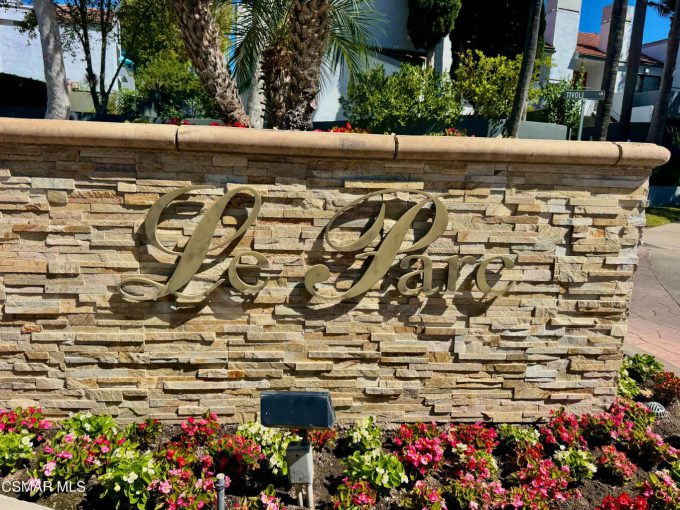 Simi Valley Home for Sale in Le Parc Community