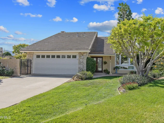 Newbury Park Property Listings – Oakridge Estates Cul-De-Sac Pool Home