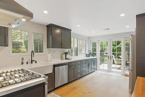 Luxury Townhomes & Condos in The Conejo Valley
