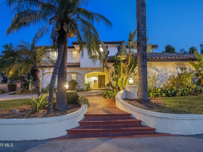 Thousand Oaks Real Estate Listing on Donald Avenue in Newbury Park