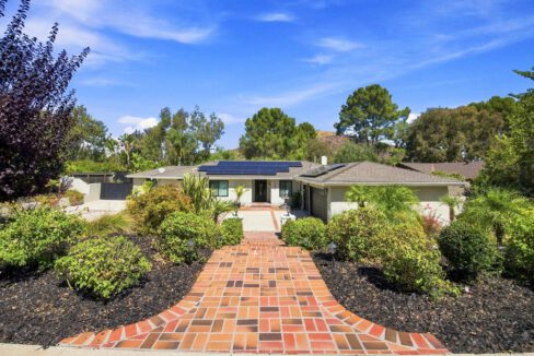 Thousand Oaks Property Listings | Custom Home with Pool